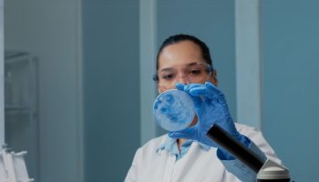 Curso de Especialista en Análisis Clínicos de Laboratorio