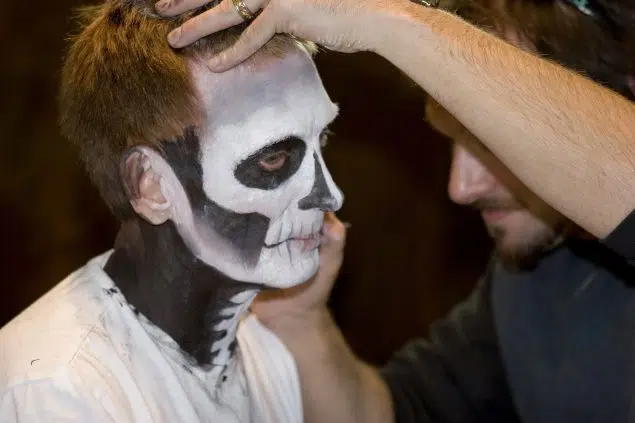 Maquillaje de caracterización de fantasía