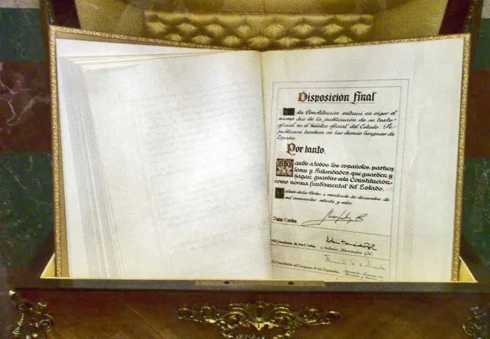 cómo estudiar la constitución, Cómo estudiar la Constitución