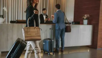 Curso de recepcionista de hotel en Sevilla: elige el mejor