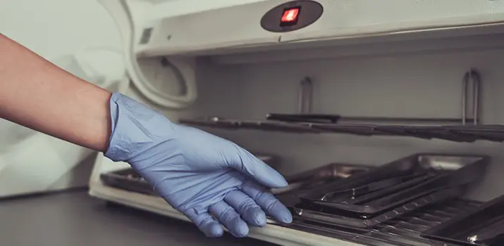 Empleo auxiliar de odontología|