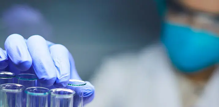 funciones de trabajo en un laboratorio clínico|