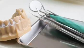 Historia de la prótesis dental: el origen de la profesión