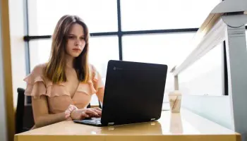 Oposiciones con la ESO: tus mejores opciones