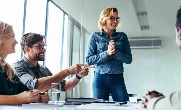 Qué estudiar para ser director comercial
