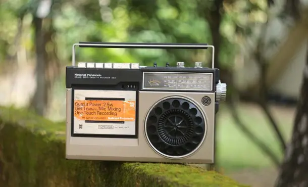 Requisitos para ser locutor de radio en España
