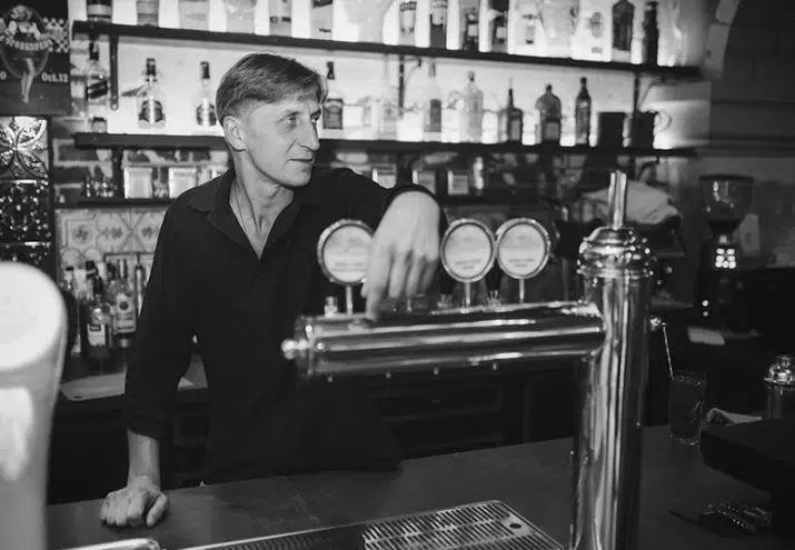 hitstoria bar