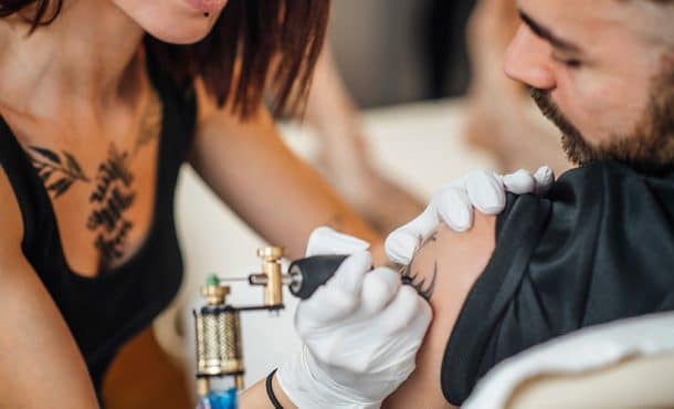 Infección de tatuajes: tratamientos y consejos