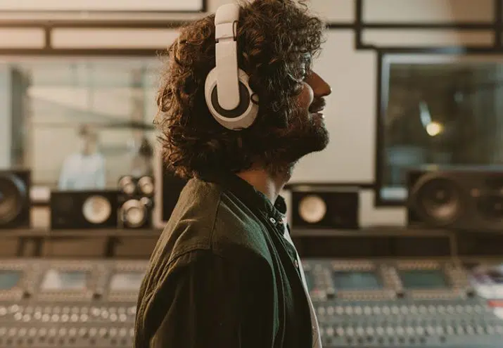 productor musical sueldo