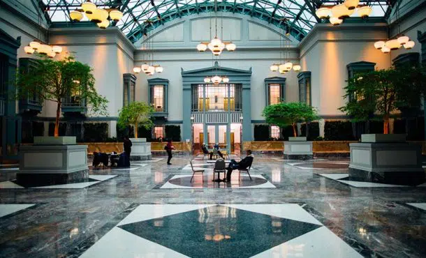 Elementos de una recepción de hotel: ¡descúbrelos!