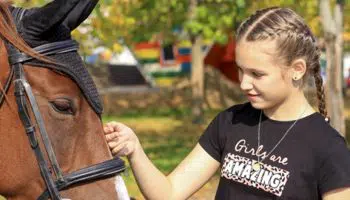 Terapia con caballos para niños autistas
