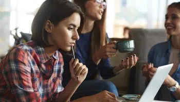Diferencia entre síntesis y análisis