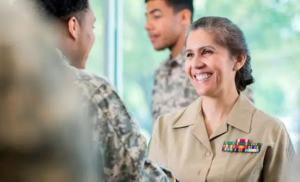 ¿Cómo es el ingreso de oficiales en el Ejército?