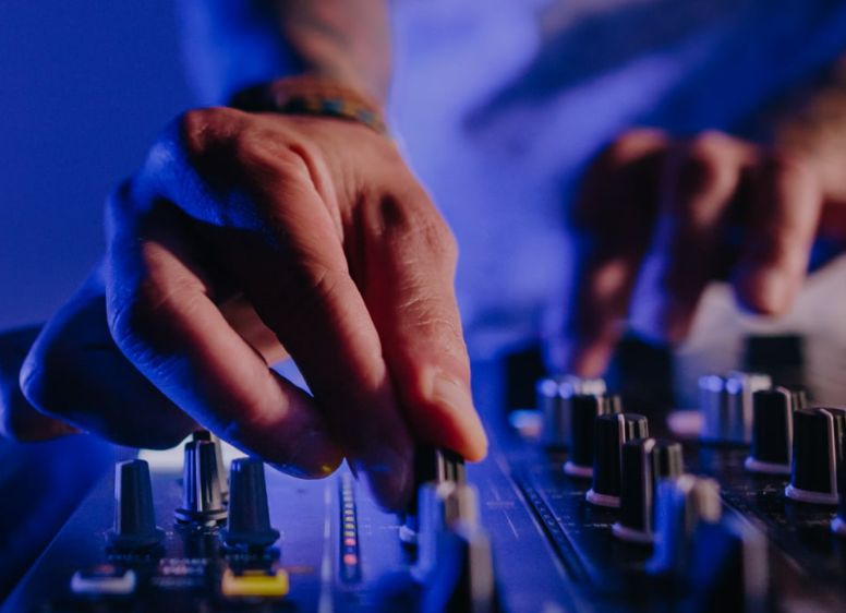 Curso de DJ y Producción Musical