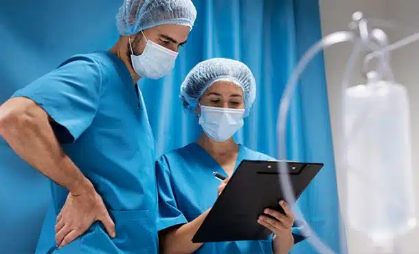 ¿Por qué estudiar enfermería y no medicina?