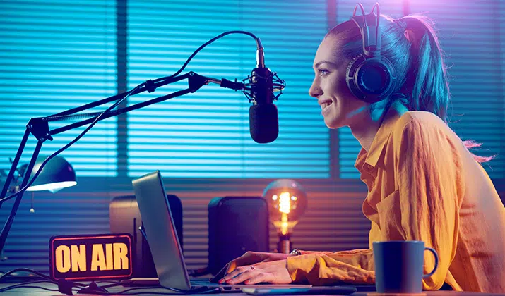 funciones-de-un-locutor-de-radio