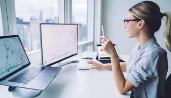 Cómo empezar a estudiar finanzas: guía para iniciar tu carrera