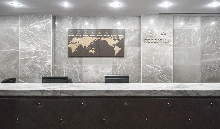 prácticas recepcionista de hotel