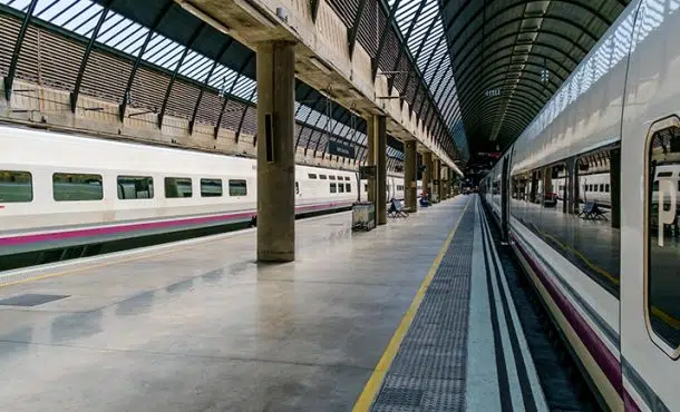 ¿Existe una bolsa de empleo en Renfe? Qué saber, alternativas y más