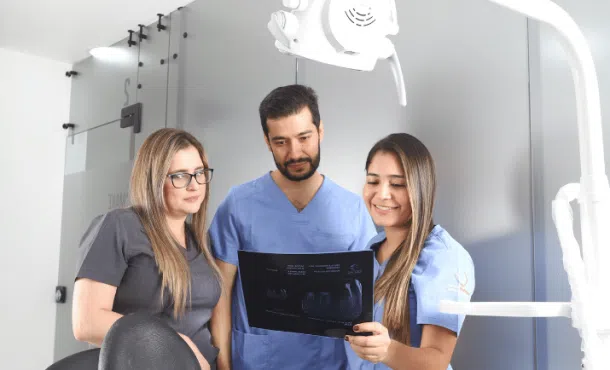 Cómo ser una buena auxiliar de odontología: Guía para principiantes