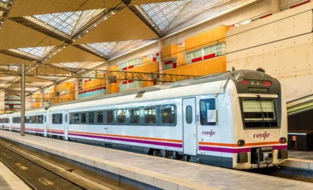 ¿Es difícil la oposición para Operador Comercial de Renfe?