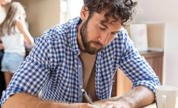 ¿Merece la pena opositar a Auxiliar Administrativo?