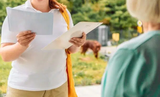 ¿Merece la pena opositar a Correos?
