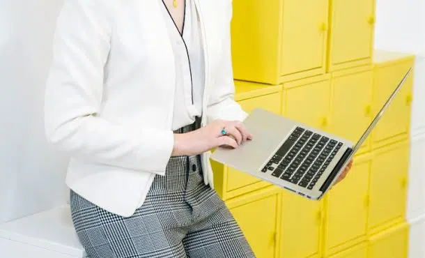 ¿Cómo trabajar en Administración en Correos?