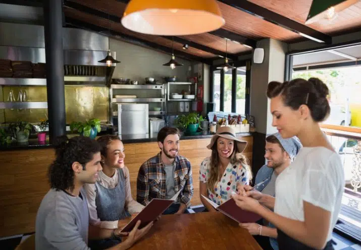como-montar-restaurante-poco-dinero