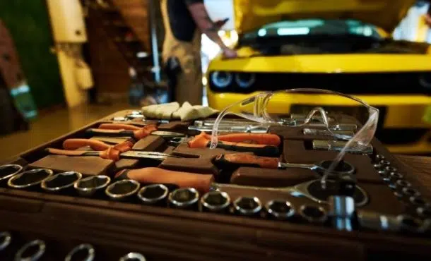 ¿Cómo montar un taller de coches?
