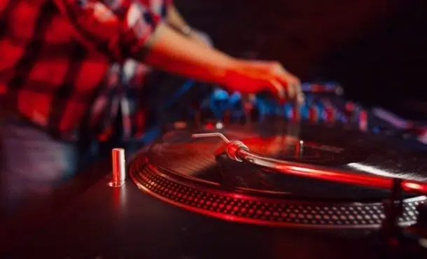 Mejores lugares para trabajar como DJ