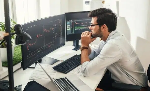 ¿Cómo conseguir empleo de analista de datos junior?
