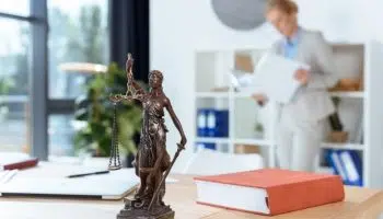 ¿Cómo preparar las oposiciones de Auxilio Judicial?