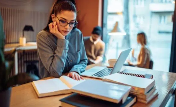 ¿Cómo preparar los casos prácticos para las oposiciones de Administrativo?