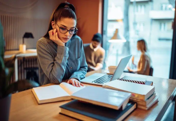 preparar-casos-practicos-oposiciones-auxiliar-administrativo