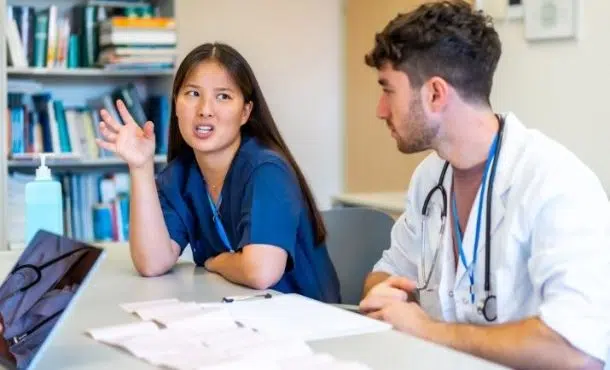 ¿Cómo aprobar las pruebas libres de TCAE?