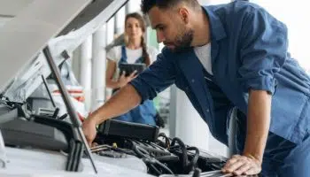 Electromecánica o mecánica: ¿qué tiene más salidas?