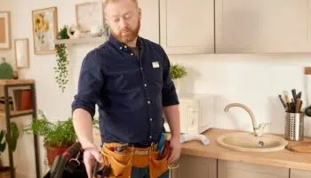 ¿Cómo trabajar de fontanero para seguros?