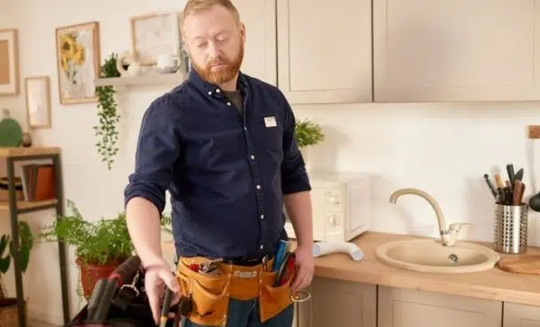 ¿Cómo trabajar de fontanero para seguros?