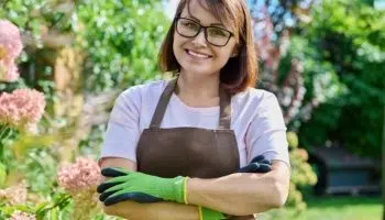 ¿Cómo cobrar los servicios de jardinería siendo freelance?